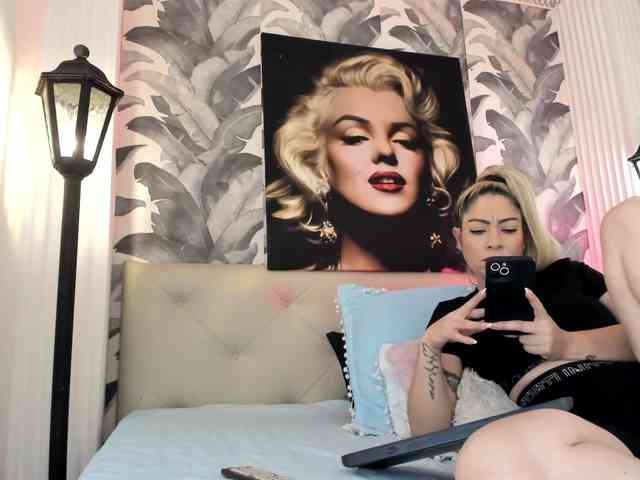 viktoria-davis webcam