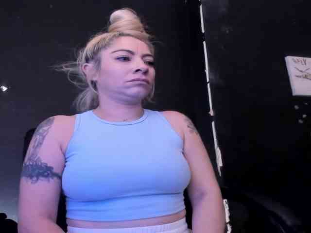 viktoria-davis webcam