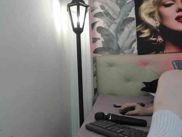 viktoria-davis webcam