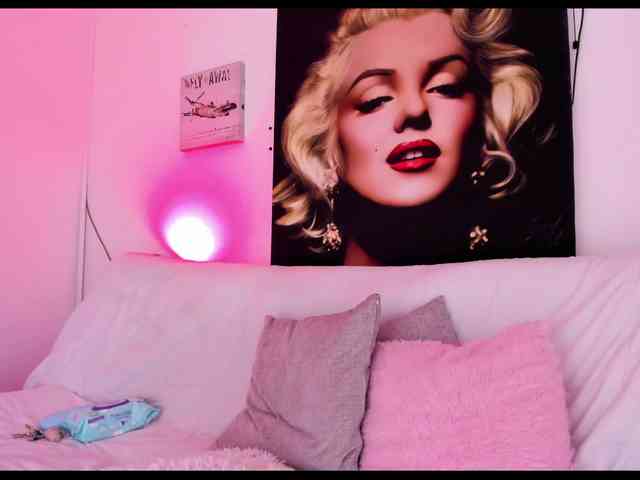 viktoria-davis webcam