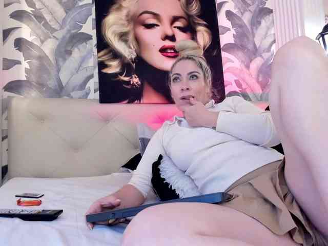 viktoria-davis webcam