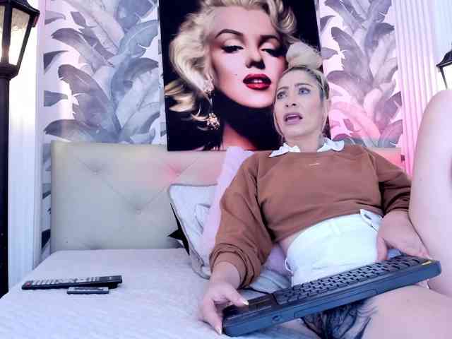 viktoria-davis webcam