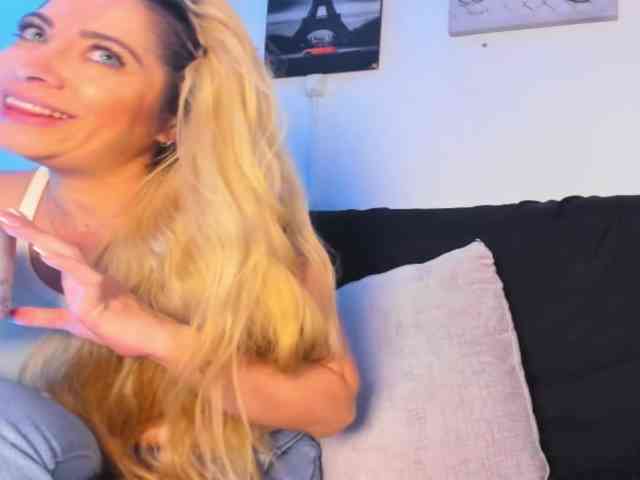 viktoria-davis webcam