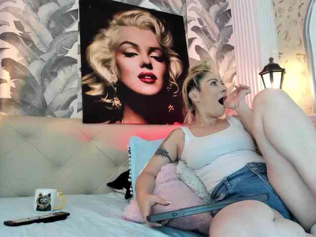 viktoria-davis webcam