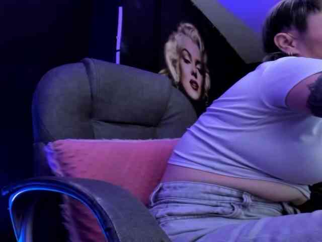 viktoria-davis webcam