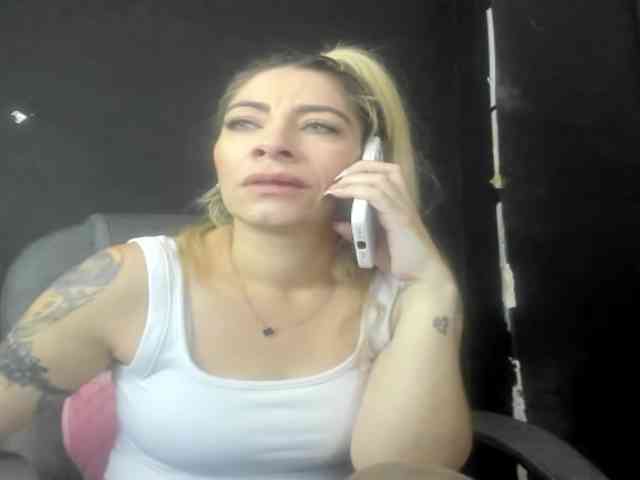 viktoria-davis webcam