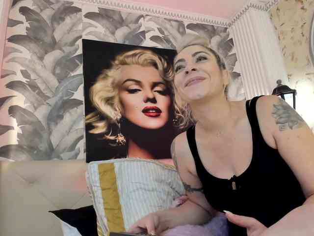 viktoria-davis webcam