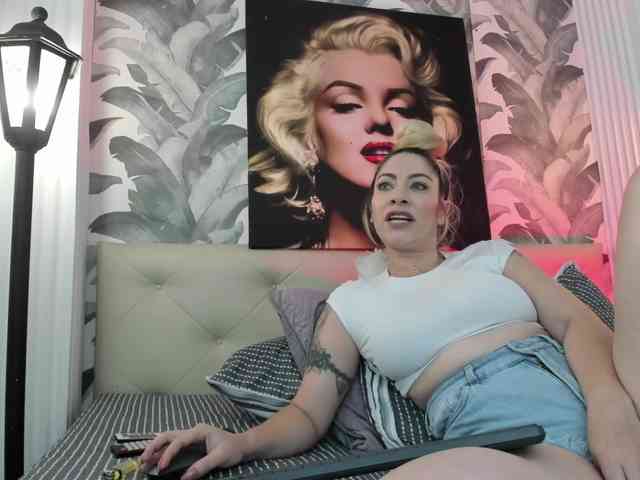 viktoria-davis webcam