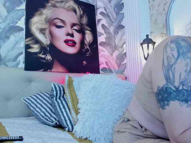 viktoria-davis webcam