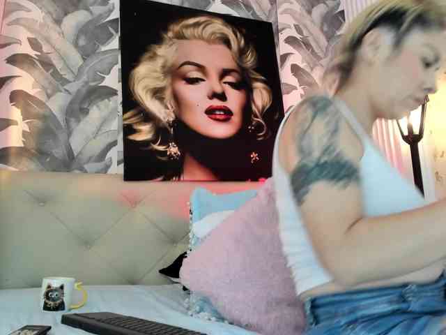 viktoria-davis webcam
