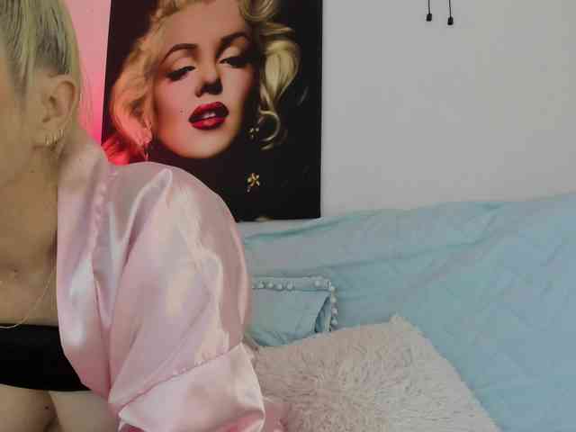 viktoria-davis webcam