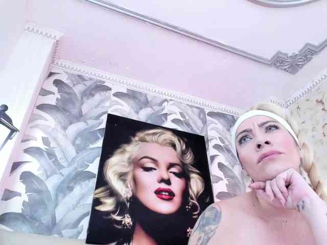 viktoria-davis webcam