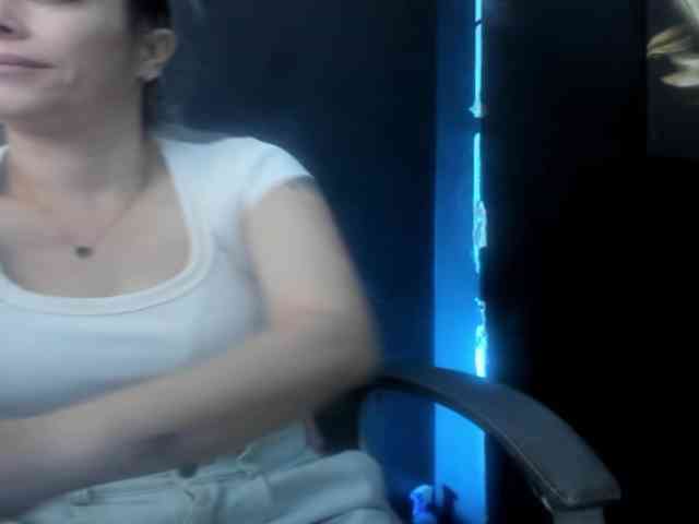 viktoria-davis webcam