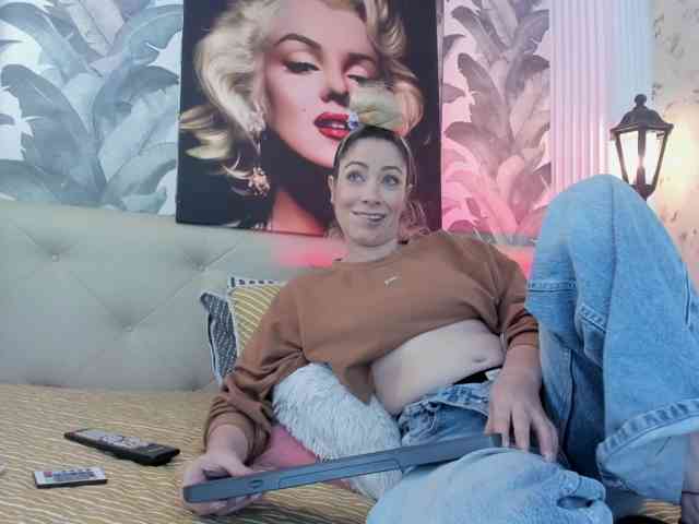 viktoria-davis webcam