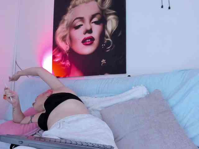 viktoria-davis webcam