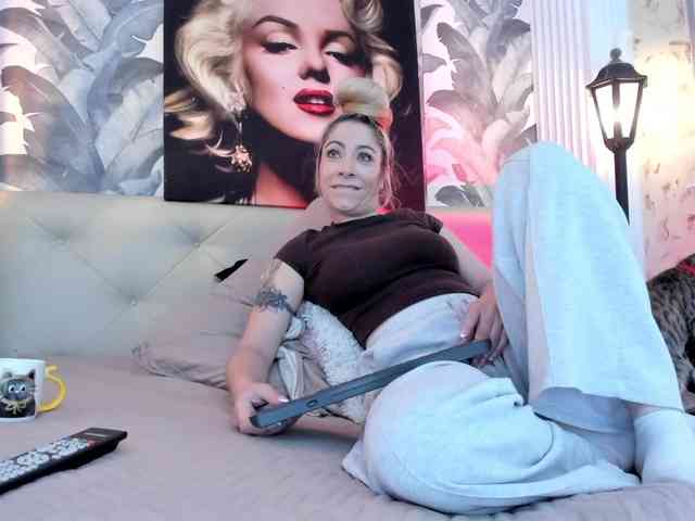 viktoria-davis webcam