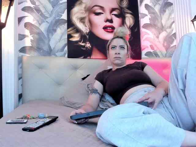 viktoria-davis webcam