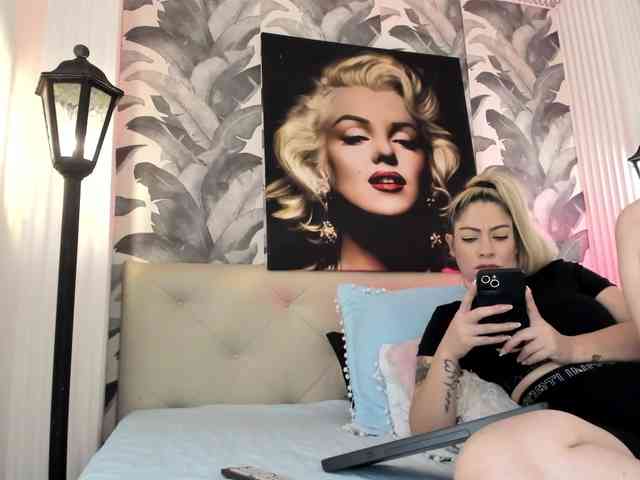 viktoria-davis webcam