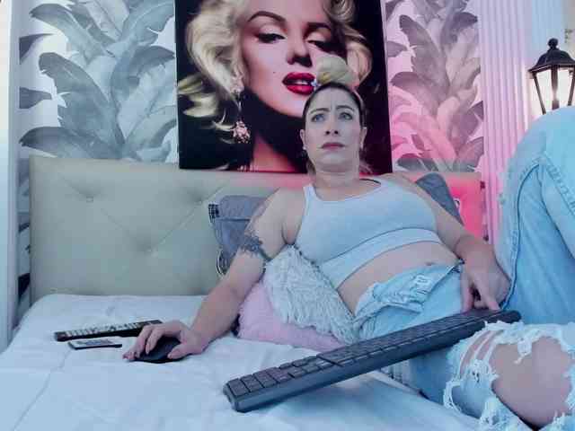 viktoria-davis webcam