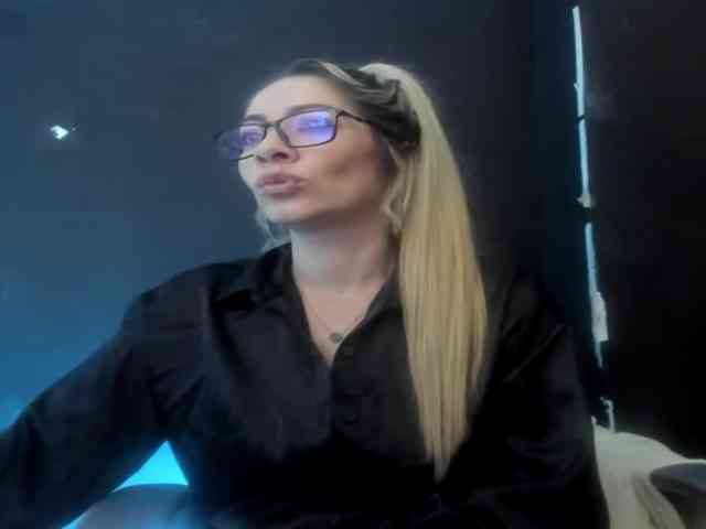 viktoria-davis webcam