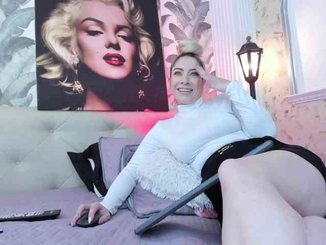 viktoria-davis webcam