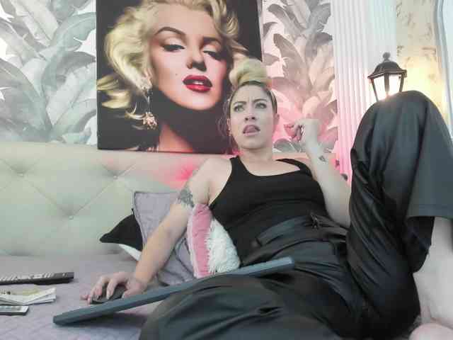 viktoria-davis webcam