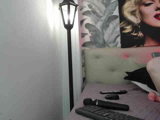 viktoria-davis webcam