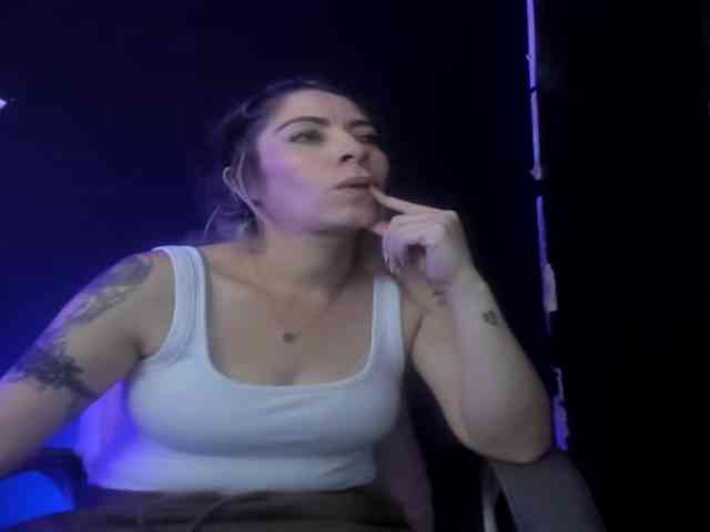 viktoria-davis webcam