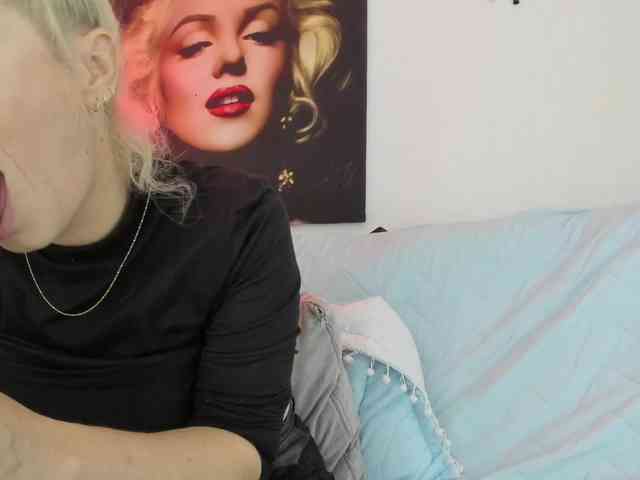 viktoria-davis webcam