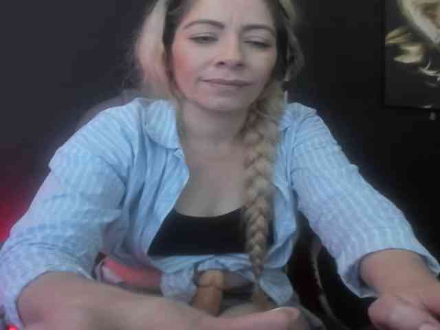 viktoria-davis