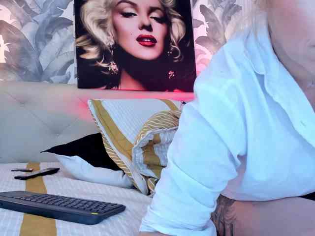 viktoria-davis webcam