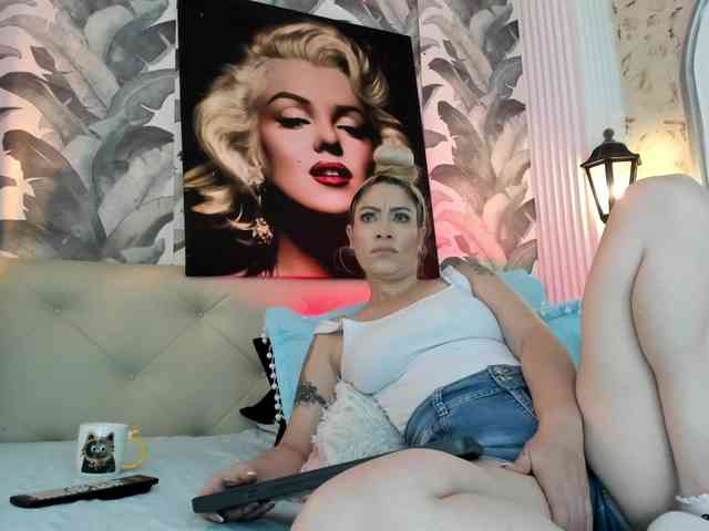 viktoria-davis webcam