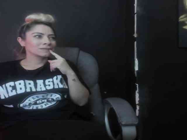 viktoria-davis webcam