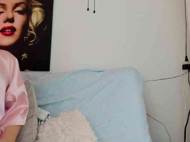 viktoria-davis webcam