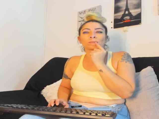 viktoria-davis webcam