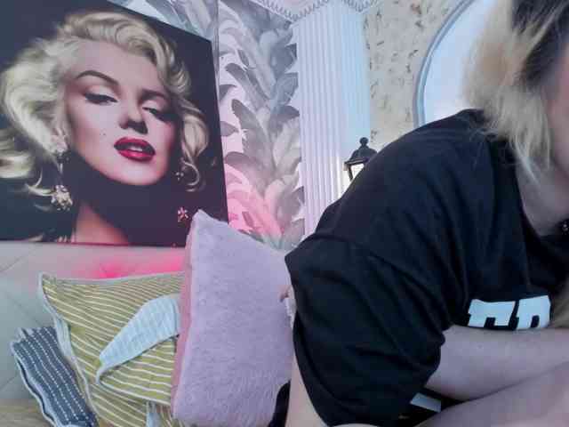 viktoria-davis webcam