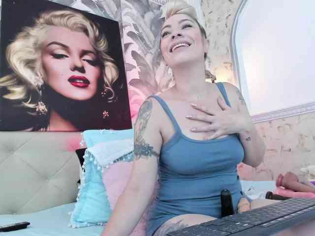 viktoria-davis webcam