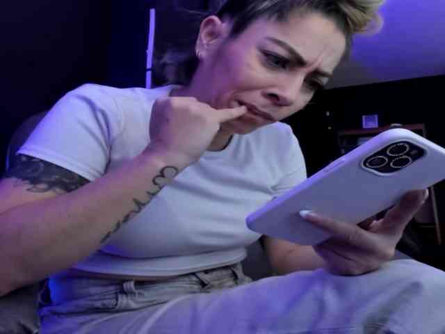 viktoria-davis webcam