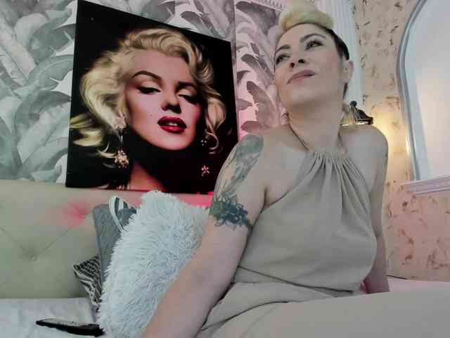 viktoria-davis webcam