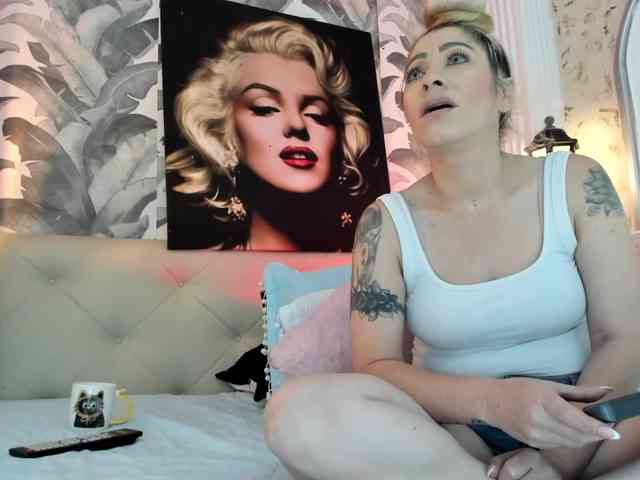 viktoria-davis webcam