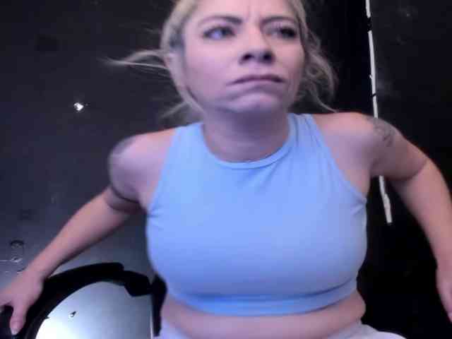 viktoria-davis webcam