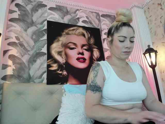 viktoria-davis webcam