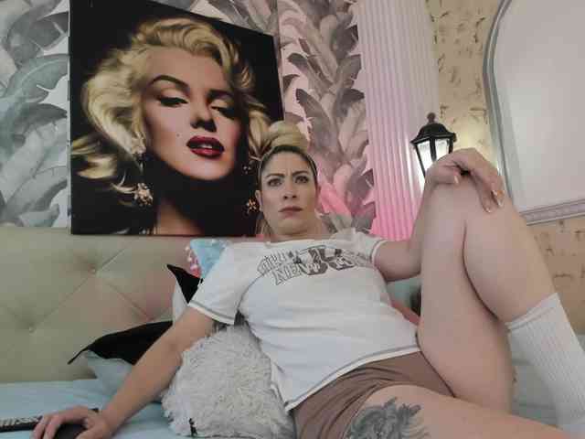 viktoria-davis webcam