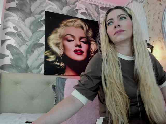 viktoria-davis webcam