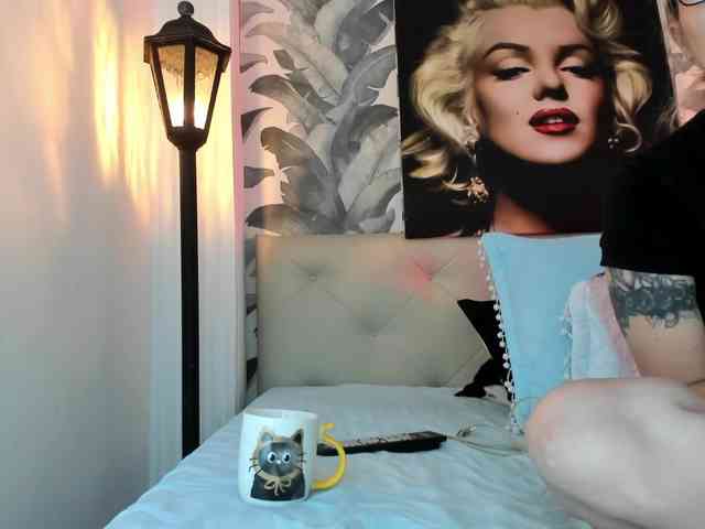viktoria-davis webcam