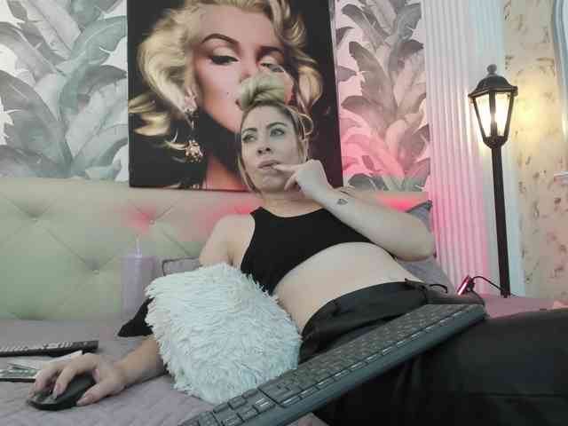 viktoria-davis webcam