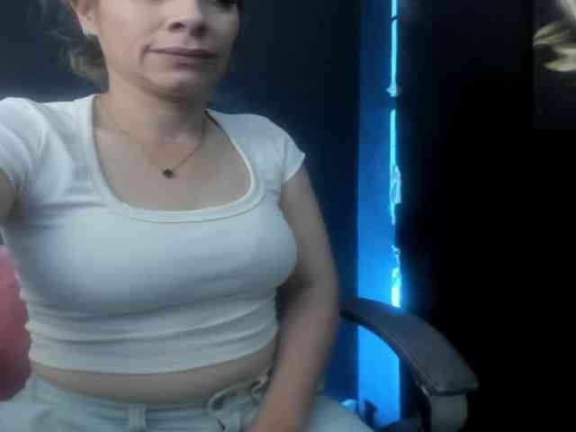 viktoria-davis webcam