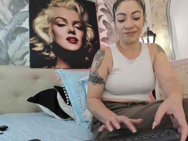 viktoria-davis webcam