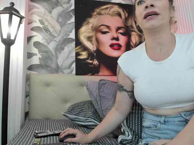 viktoria-davis webcam