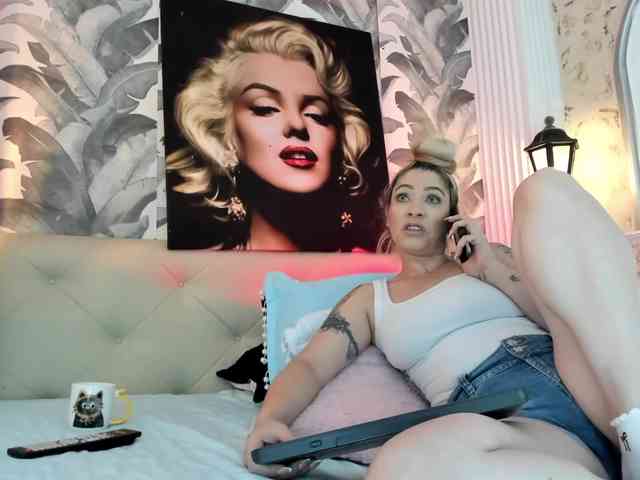 viktoria-davis webcam